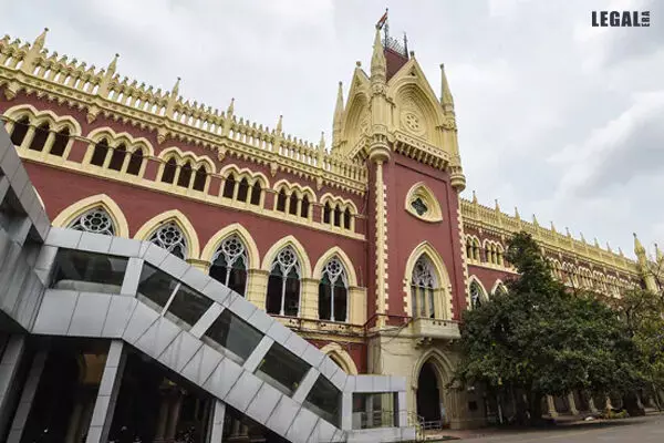 Clause terming arbitration an option for dispute resolution, not a valid agreement: Calcutta High Court